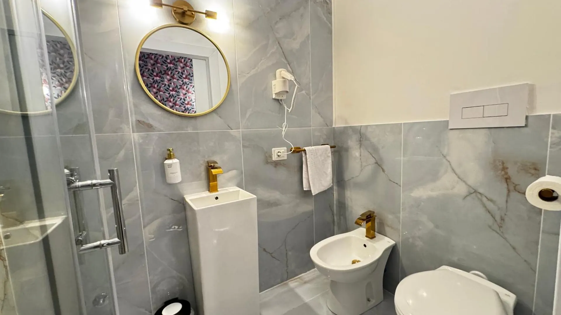 Hotel La Dimora Di Rita Napoli Affittacamere