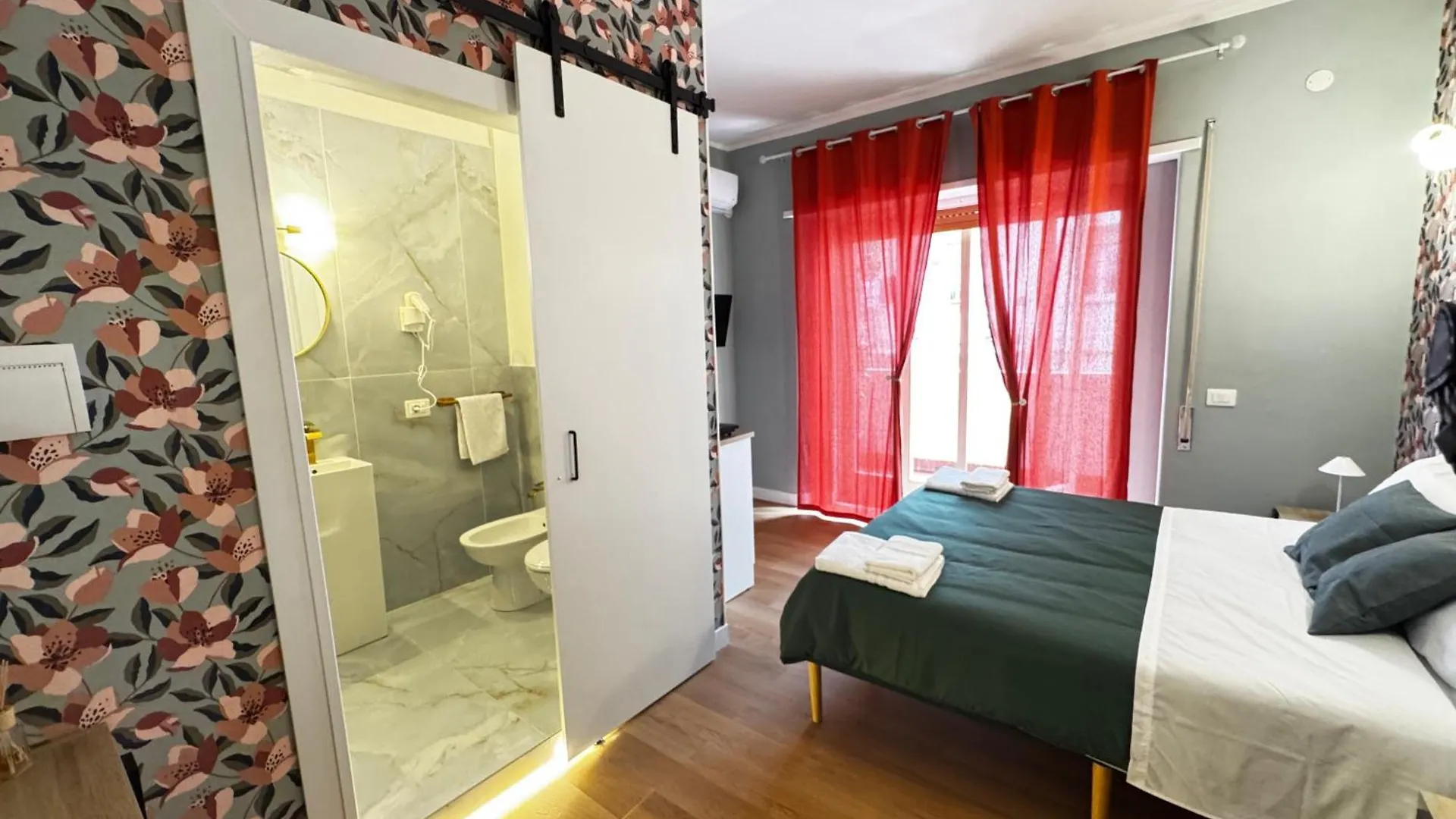 Affittacamere Hotel La Dimora Di Rita Napoli Italia